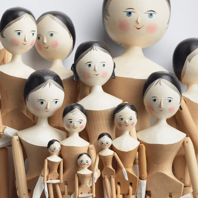 The Original Wooden Doll of Val Gardena with no Curls