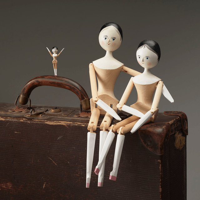 The Original Wooden Doll of Val Gardena with no Curls